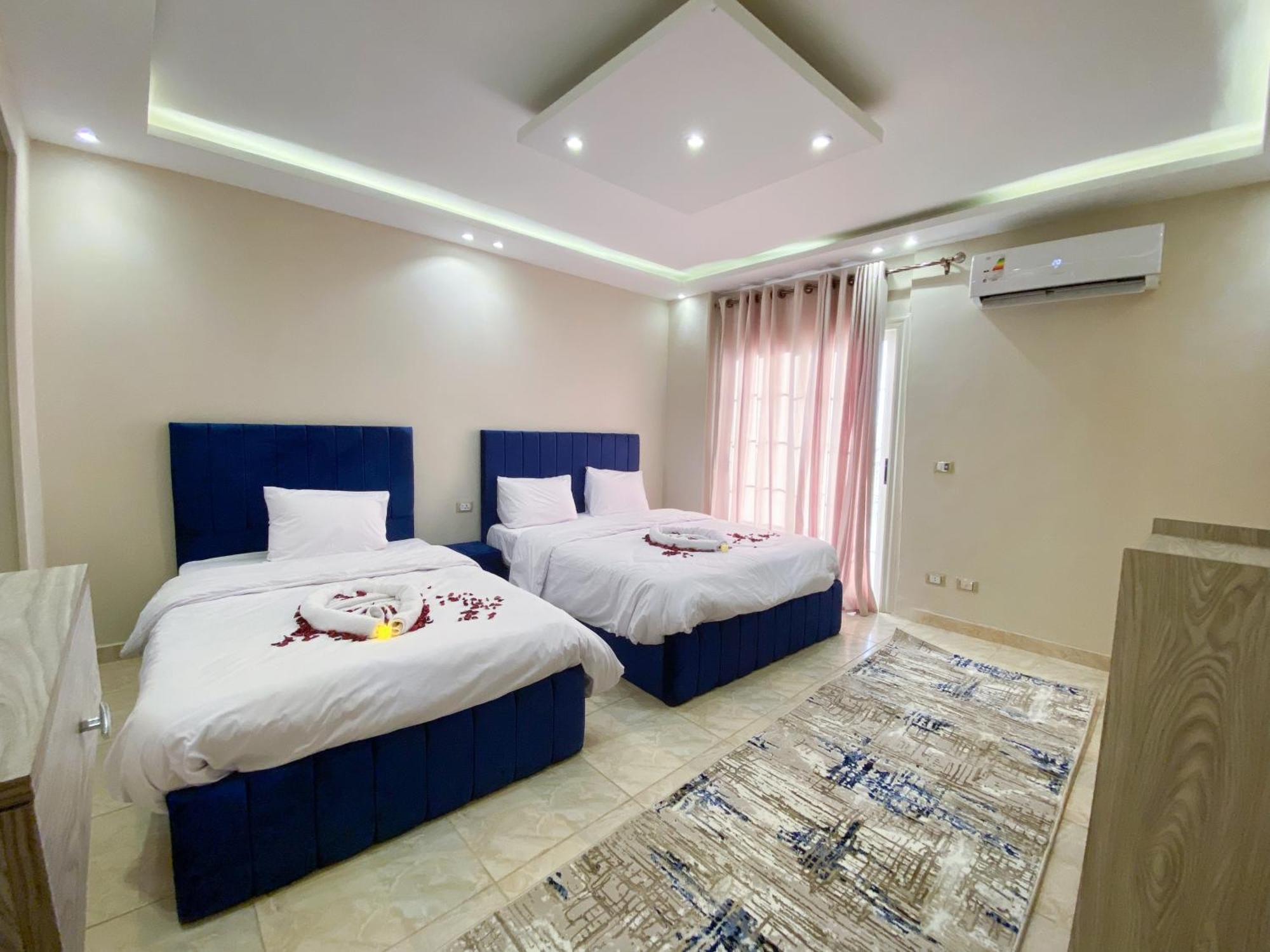 Young Pharaoh View Inn カイロ エクステリア 写真